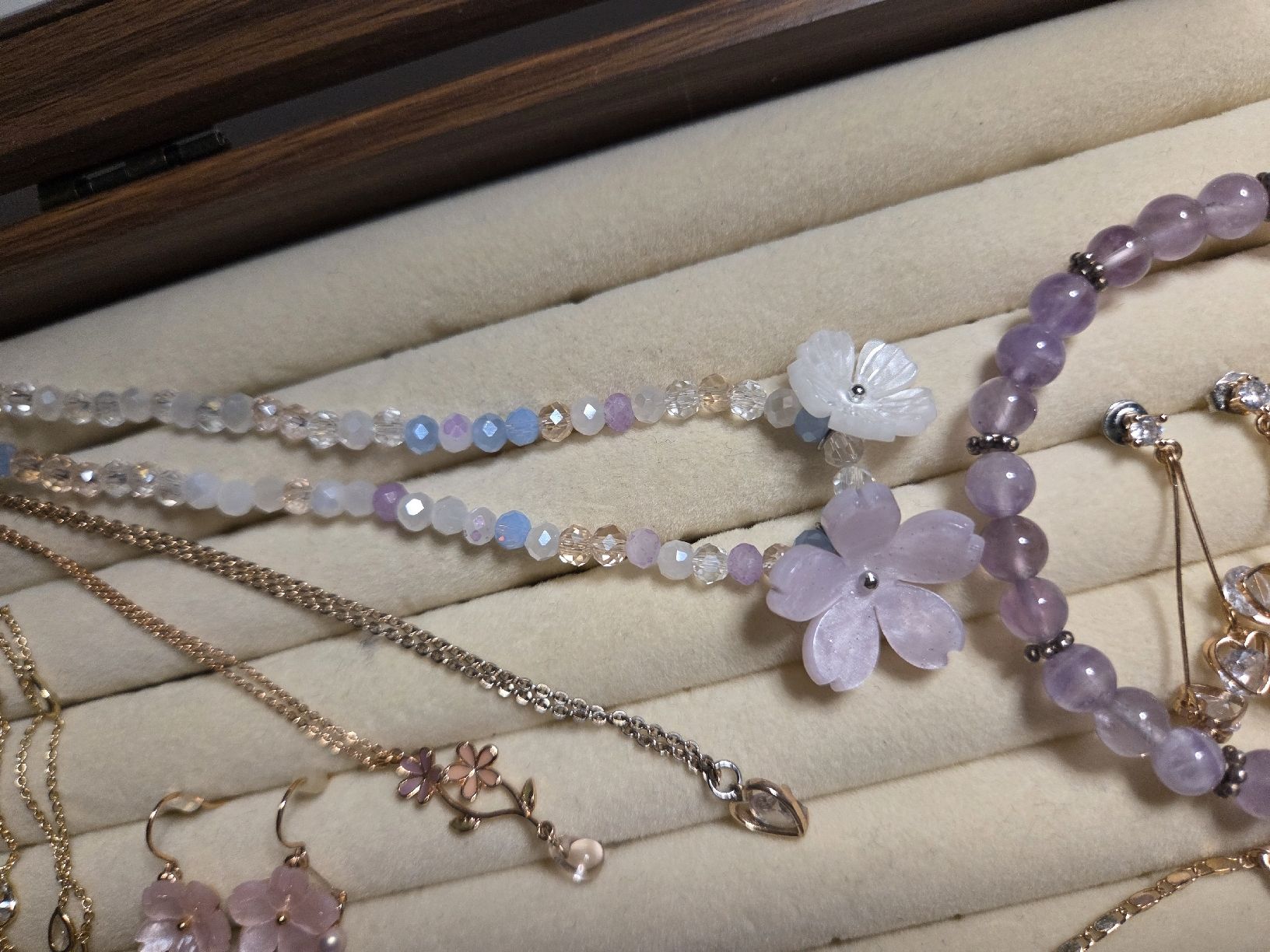 Autres bijoux: Schmucksammlung rosa – Neuf (Voir description) à Basel par Hagksbn 4