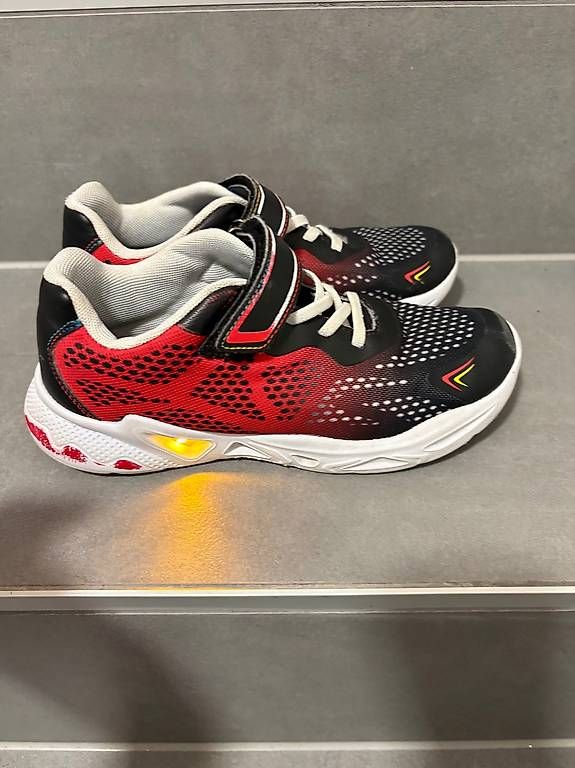 Scarpe per ragazzi: Basket en T36  – Usato da Semsales venduto da lor_2lvn 2