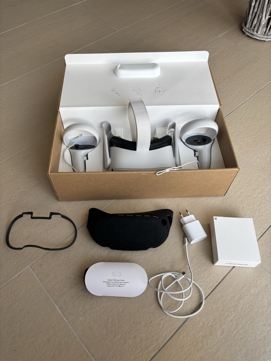 Meta Casque VR: Meta Quest 2 128 GB – D'occasion à Meggen par Isabelmeg 2