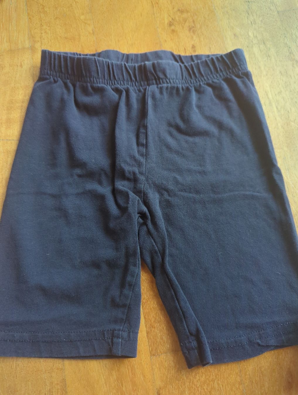 Ensembles coordonnés: Shorts Gr. 110 – D'occasion à Eglisau par raf_hn2x 3