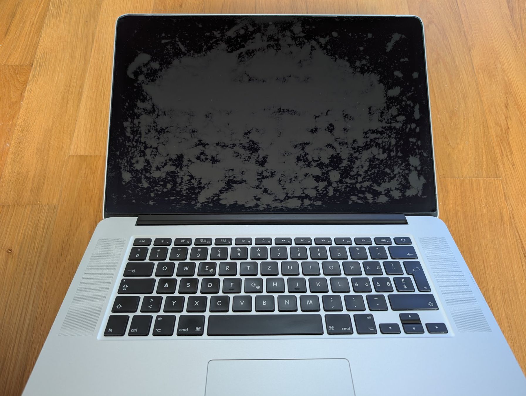 Apple Notebook: Apple MacBook Pro 15 Retina Mid 2012 SSD i7 GeForce Office – Usato da Meyrin venduto da pc1parts 3