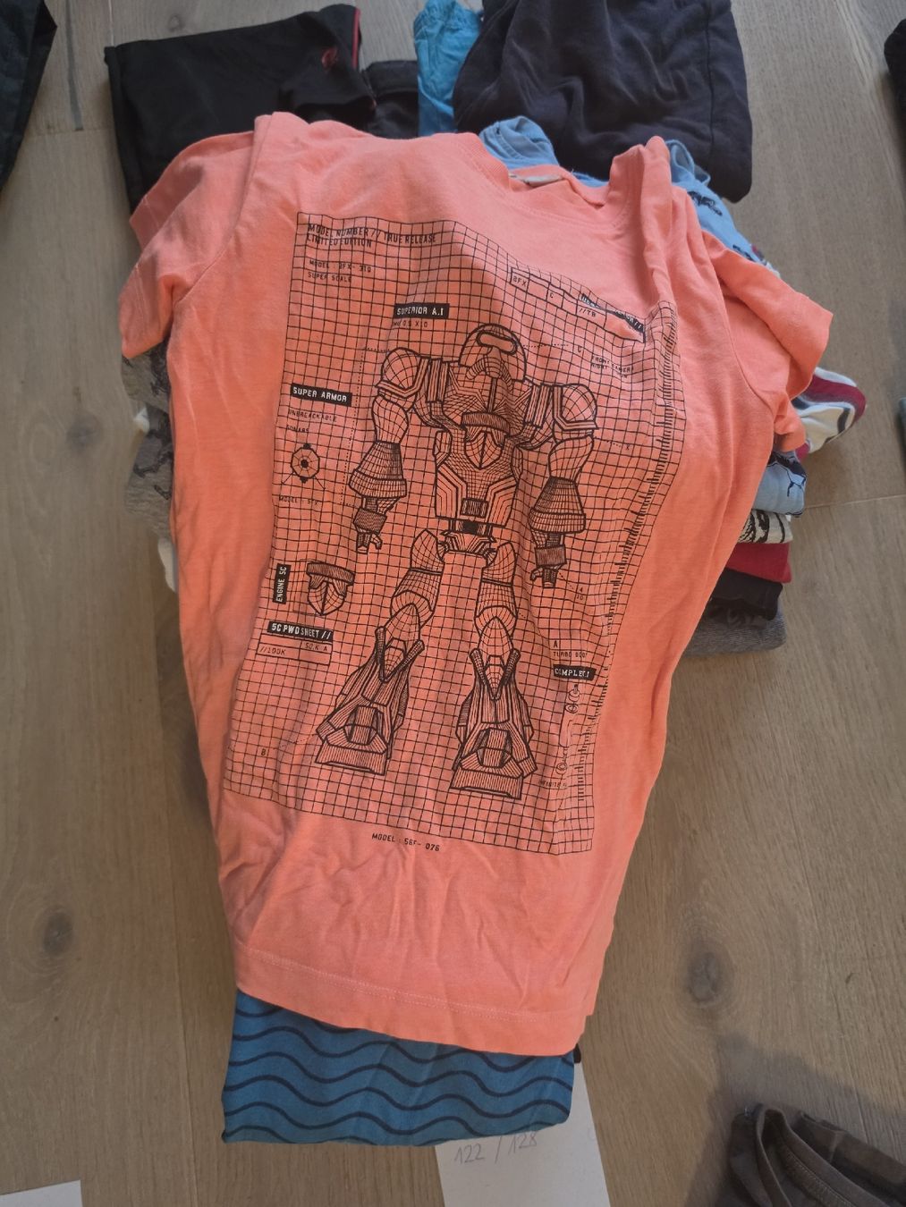 Lotti & Set di vestiti: 122/128 Boys Set – Usato da Courtelary venduto da dcubadda 5