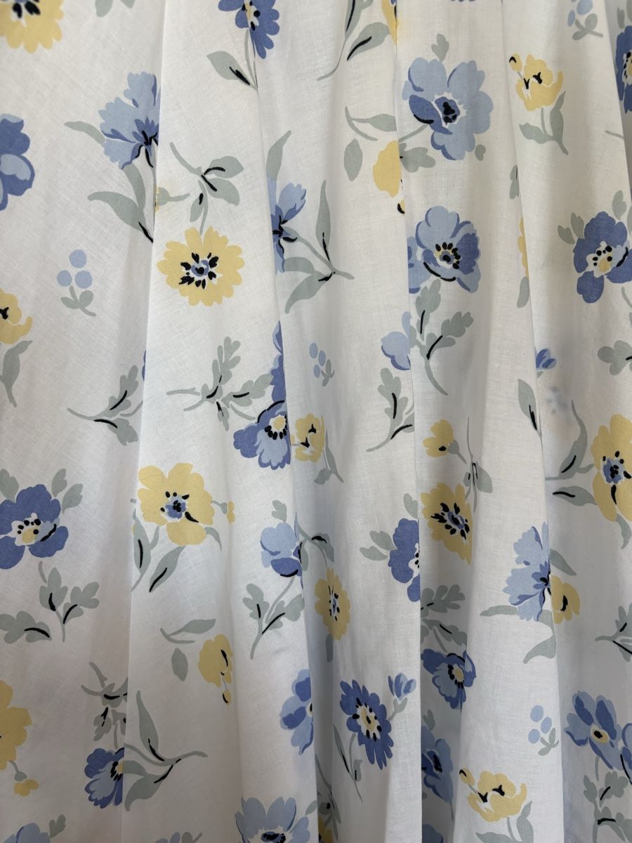 Laura Ashley Robes: Robe vintage Laura Ashley blanche à fleurs – Neuf (Voir description) à Prilly par mai_ktw8 5