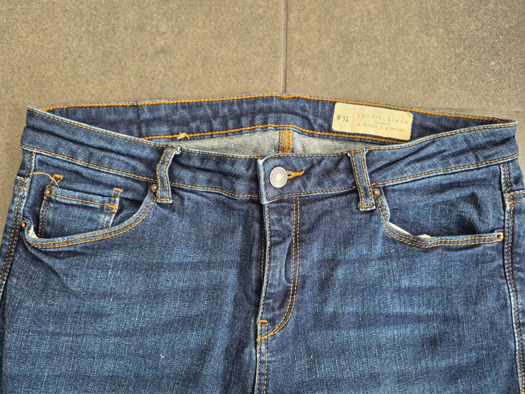 Esprit Jeans: ESPRIT Capri Jeans Skinny W31 – Usato da Frick venduto da Baghira84 1