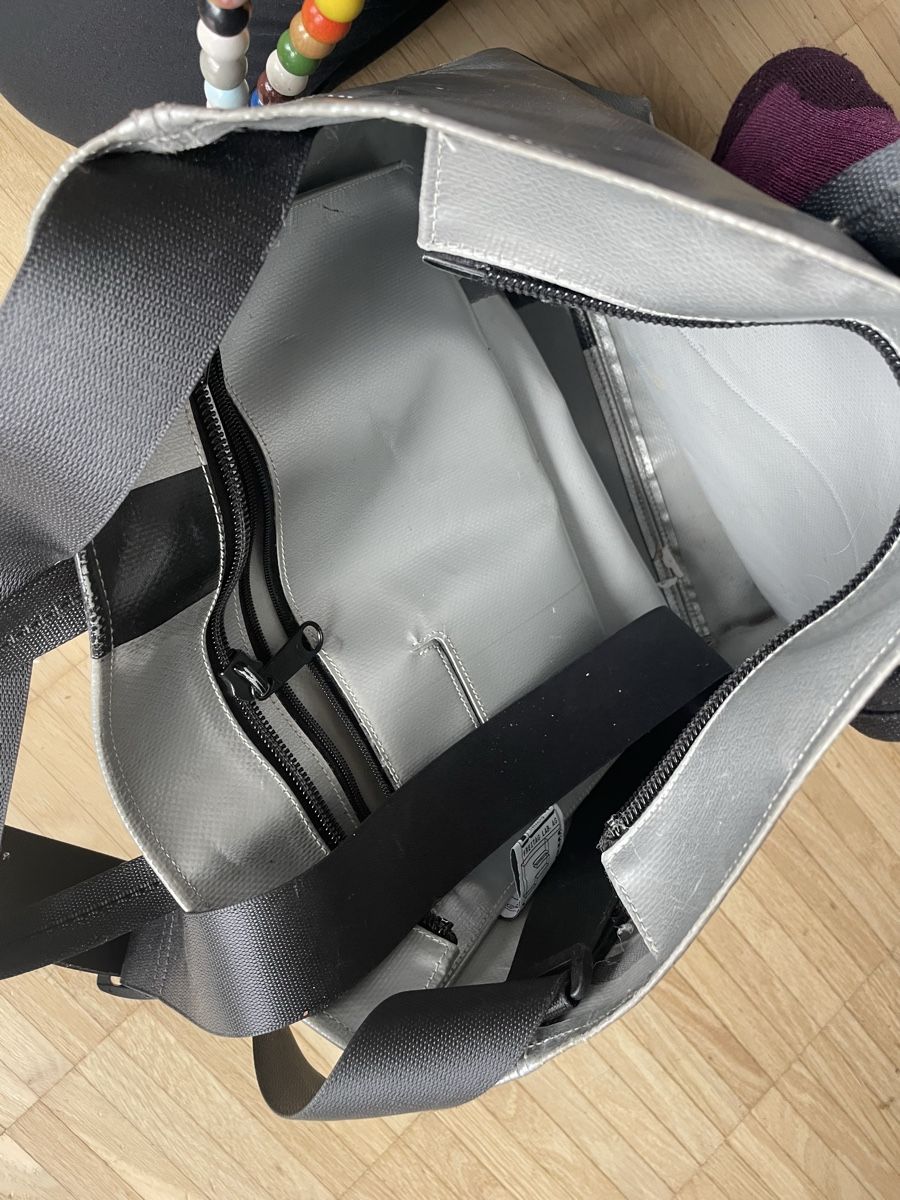 Freitag Borse: Original Freitag Tasche Leland  silber – Usato da Uster venduto da 69madonna 3
