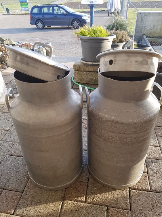 BUSCH 1145 Milchkannen & Milchkästen - H0 Modellbahn Zubehör