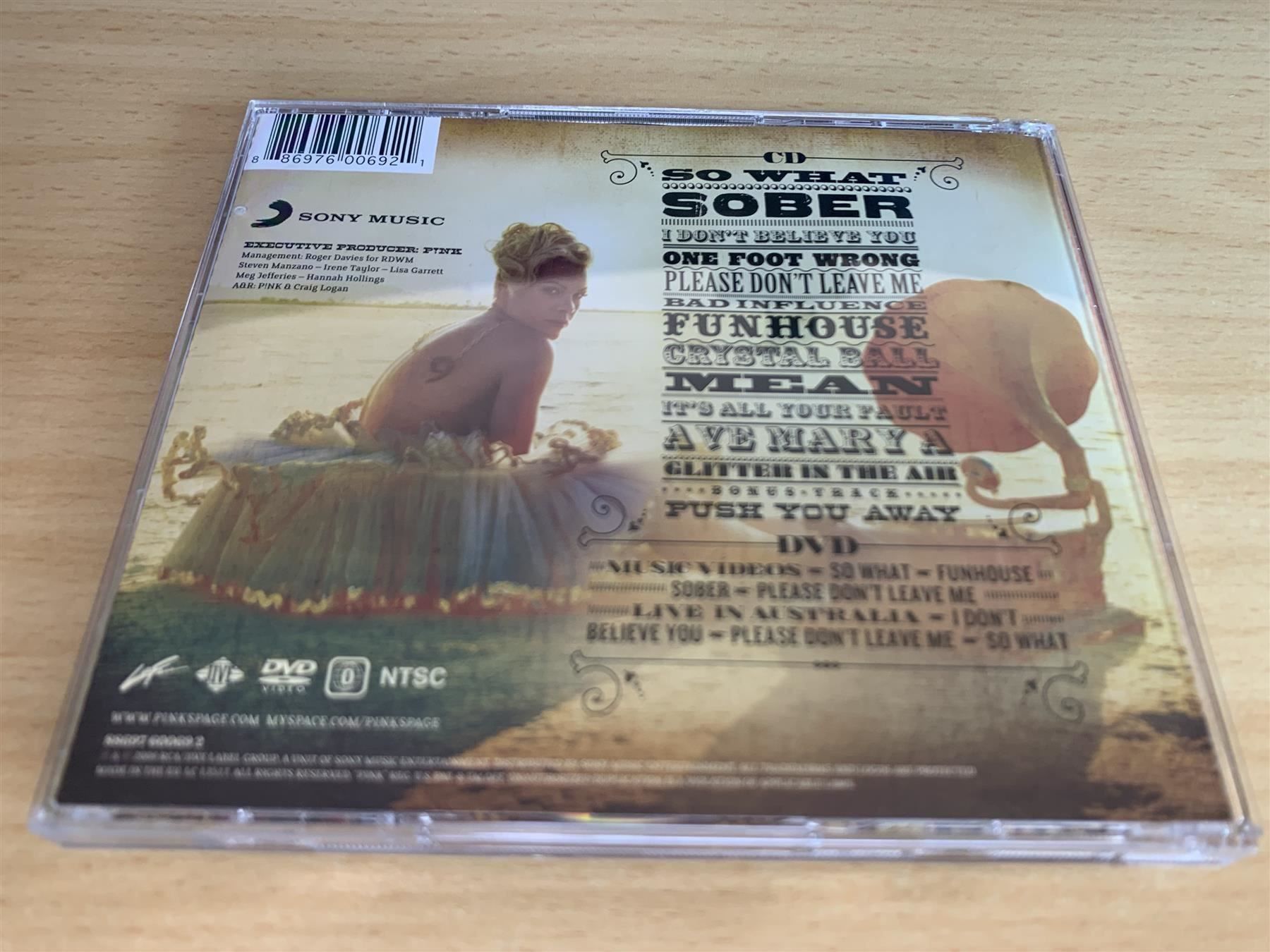 CD: P!NK – Funhouse - CD & DVD – Usato da Rikon im Tösstal venduto da Alpenmutz 1