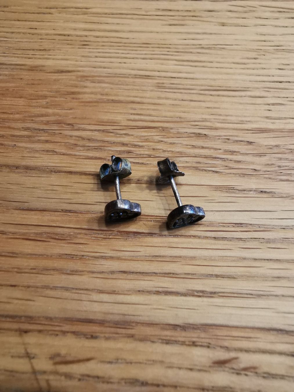 Thomas Sabo Orecchini pendenti & Orecchini a lobo: Silberne Herz Ohrstecker mit Steinchen Thomas Sabo – Usato da Gunzgen venduto da 0Aurin0 1