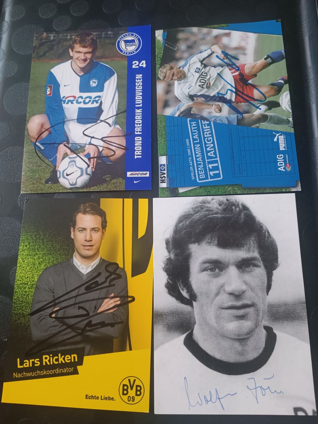 Autografi: Bundesliga - 4 signierte Autogrammkarten - Set – Usato da Menziken venduto da Artographs