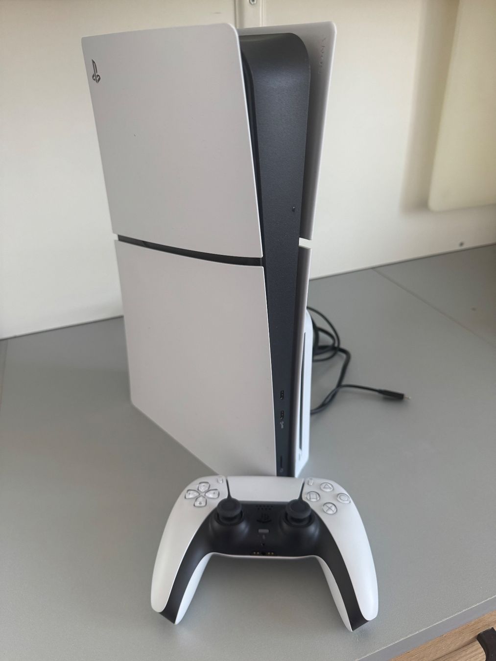 Sony Consoles: PlayStation 5 à vendre – D'occasion à St-Sulpice NE par dra_v8pp 2