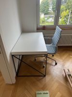Designer-Desk Wogg 54 mit praktischen Schubladen