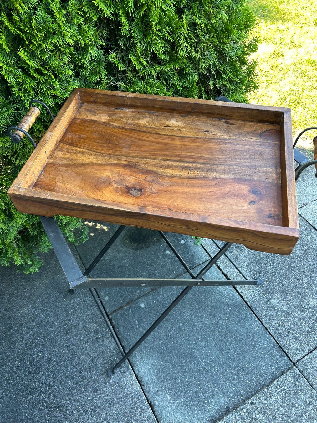 Tische: Beistelltisch mit Holztablett – Gebraucht aus Geroldswil von BluesOne 5