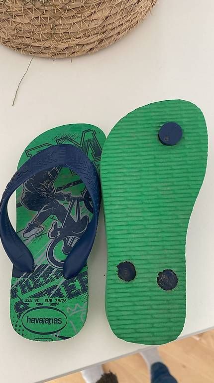 Schuhe für Jungen: Kinder Flipflops Havaianas – Gebraucht aus Adliswil von Jenny_92