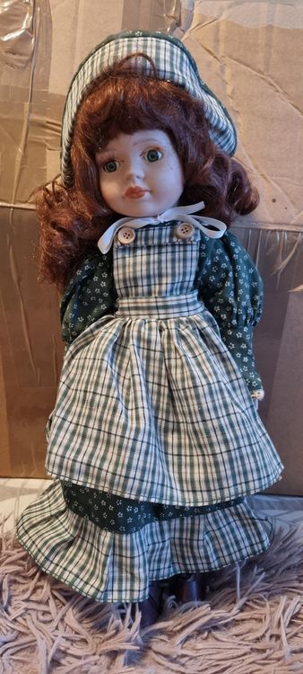 Artisan Gloria LIVY - Poupée en porcelaine - Stefanie - 28cm - MCMXCIX N° 0469