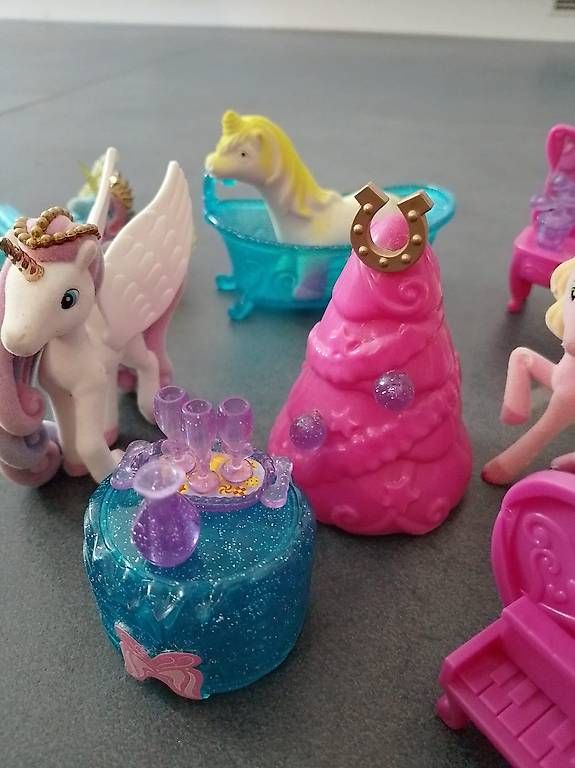 Spielzeuge: Poney et accessoires – Gebraucht aus Chatonnaye von scharf 1