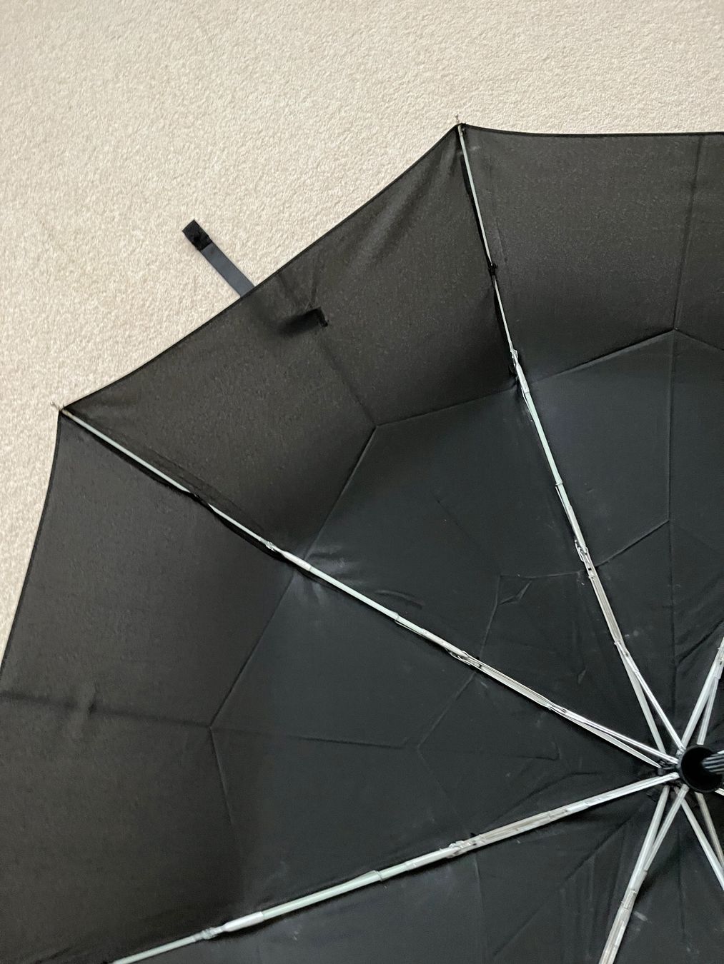 Ombrelli: Regenschirm mit Etui von LIGHTECH - L28cm – Usato da Kilchberg ZH venduto da Simple.Life 4