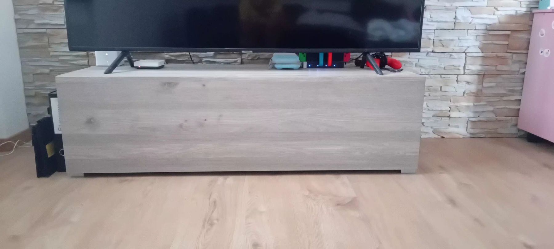 TV Möbel: Sideboard hellbraun Holzoptik guter Zustand 150cm – Neu (gemäss Beschreibung) aus Pfaffnau von Daysi89