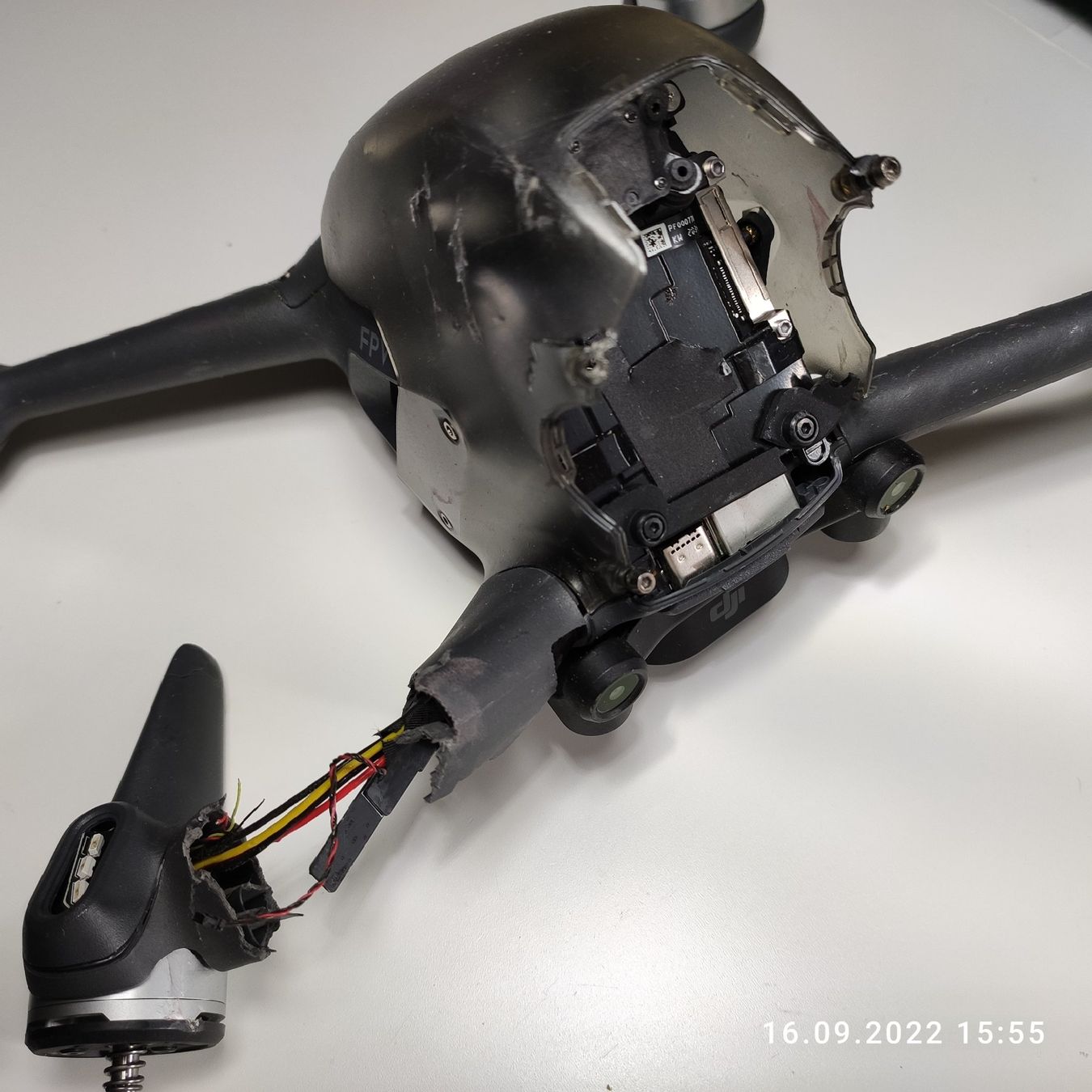 DJI Modellismo RC: DJI FPV , nur Drohne (defekt!) – Difettoso da Zürich venduto da Biedermann23 3
