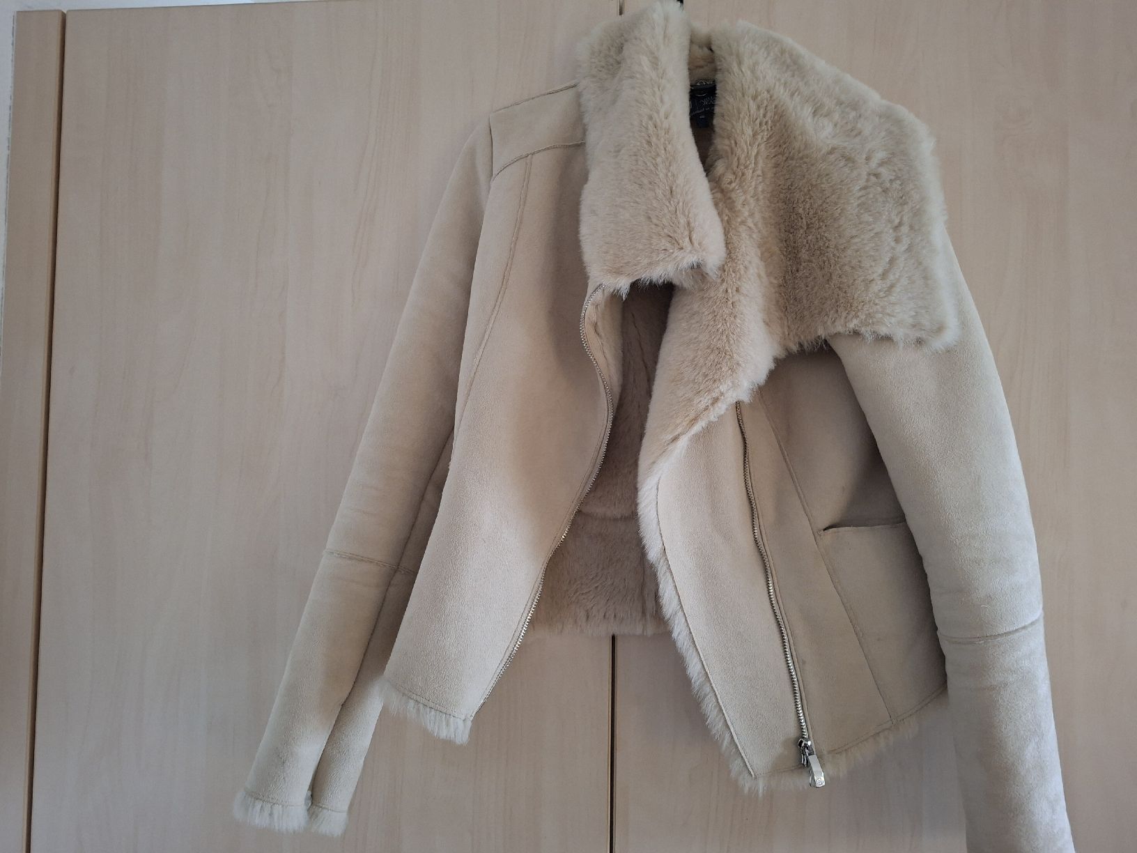 Armani Cappotti: blouson chaud armani jeans – Usato da Chardonne venduto da hel_h5k2 1