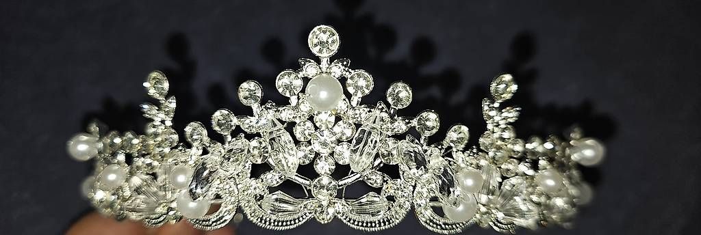 Vestiti: Wedding crown  – Nuovo e nell'imballaggio originale da Prangins venduto da olt_9ycd