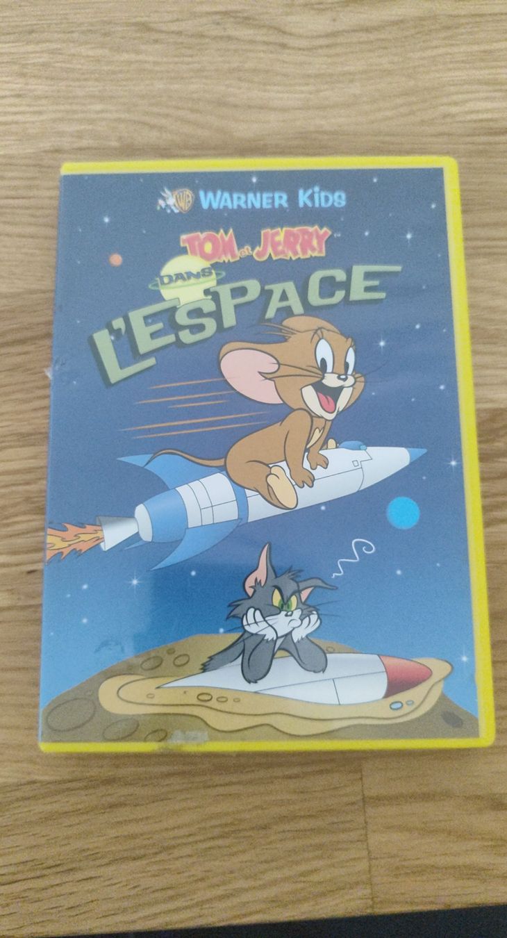 Tutti i DVDs: DVD Tom et Jerry dans l'espace – Usato da Vétroz venduto da mrcl01