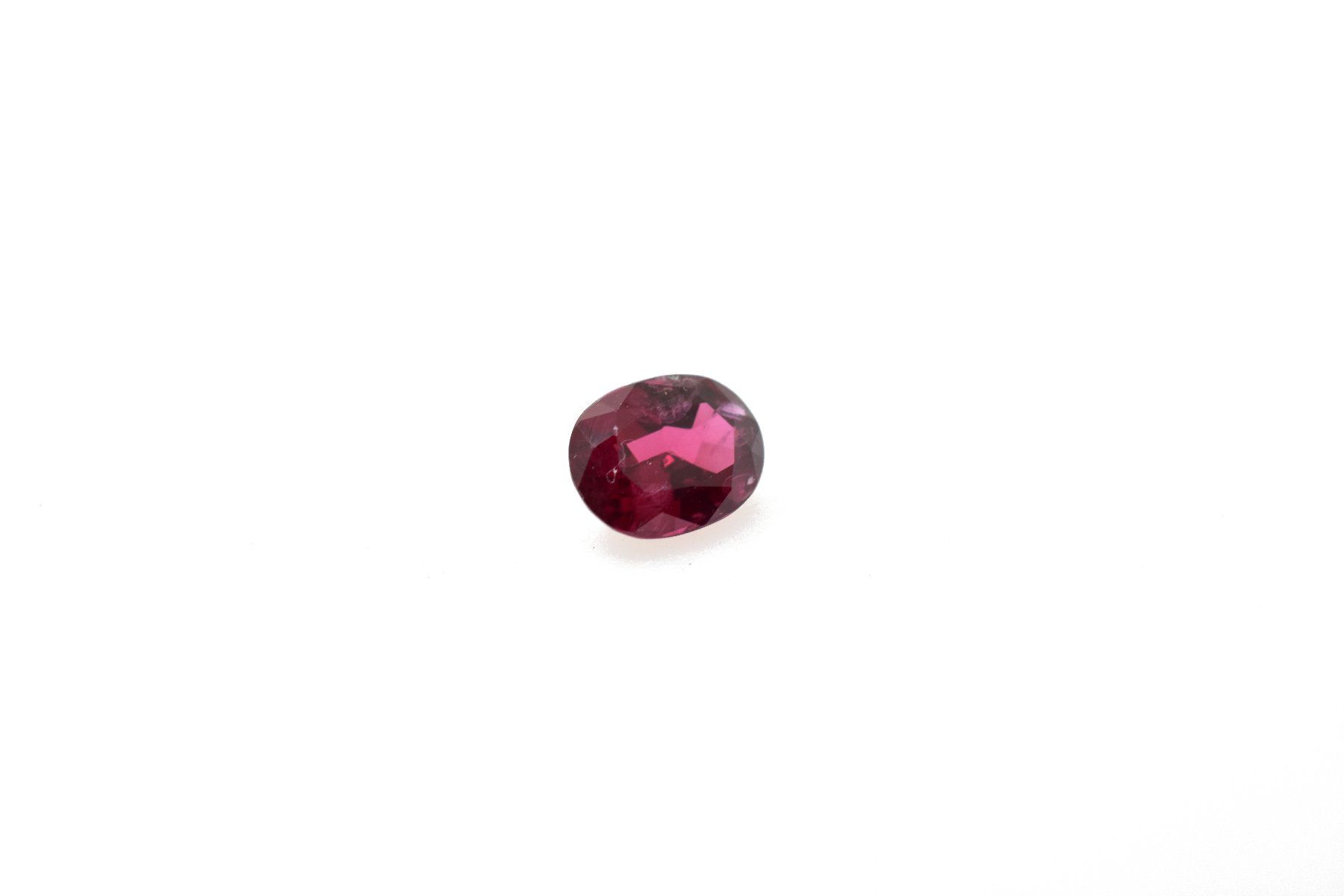 Pietre preziose: Rubin - 0.86ct - Oval Schliff - Afrika – Nuovo e nell'imballaggio originale da Berlingen venduto da Herzmensch 2