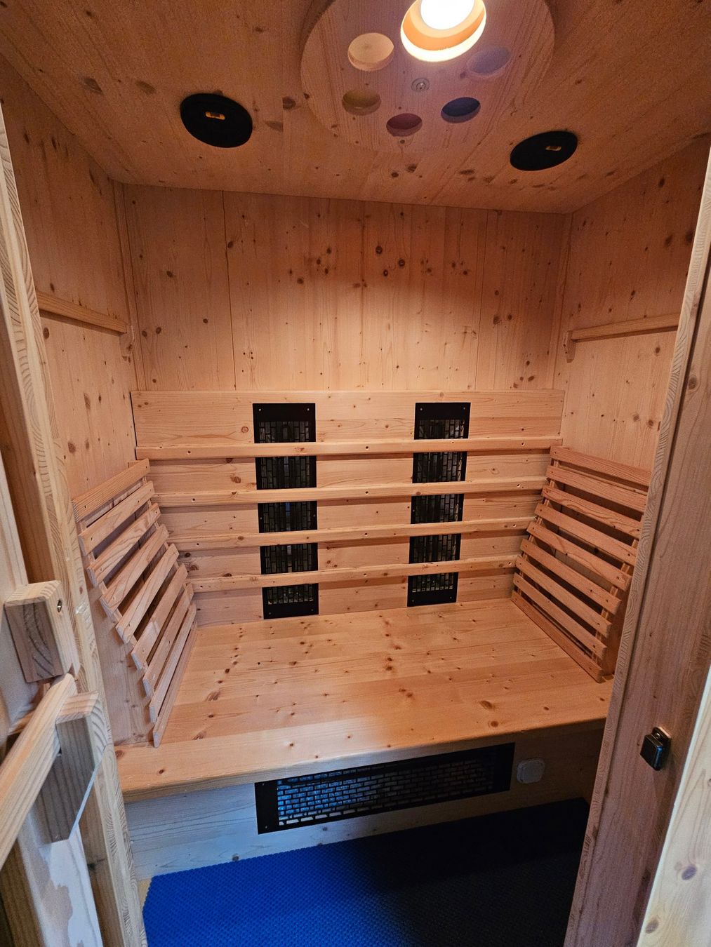 Saunas & Accessoires: Infrarot Sauna – D'occasion à Paspels par Birne4 1