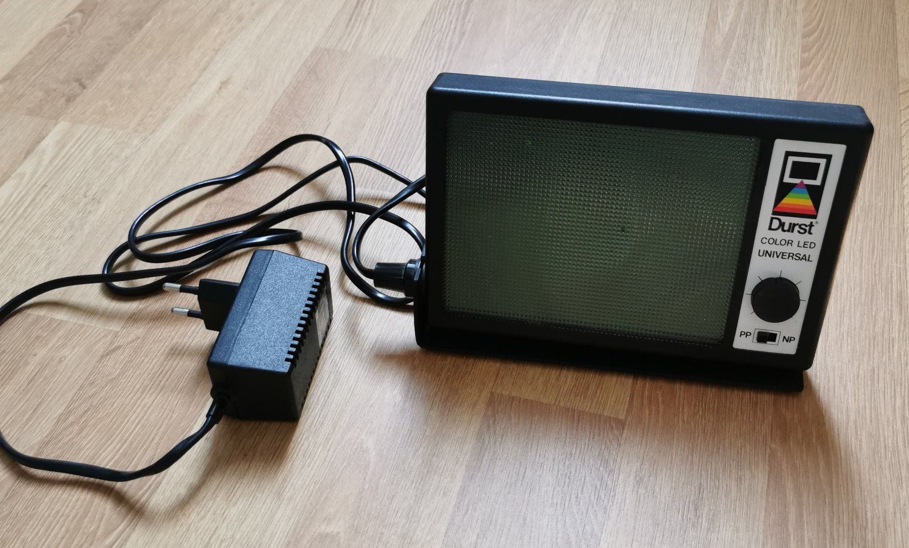 Durst Labor & Dunkelkammer: Durst COLOR LED UNIVERSAL 50 EU Laborleuchte – Gebraucht aus Birsfelden von dsc_f8gx 1