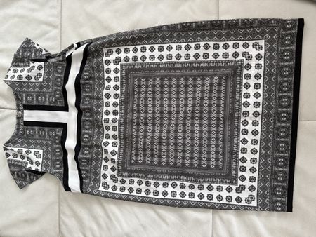 Mango Kleid Gr. M, Schwarz/Weiss, tolles Muster!