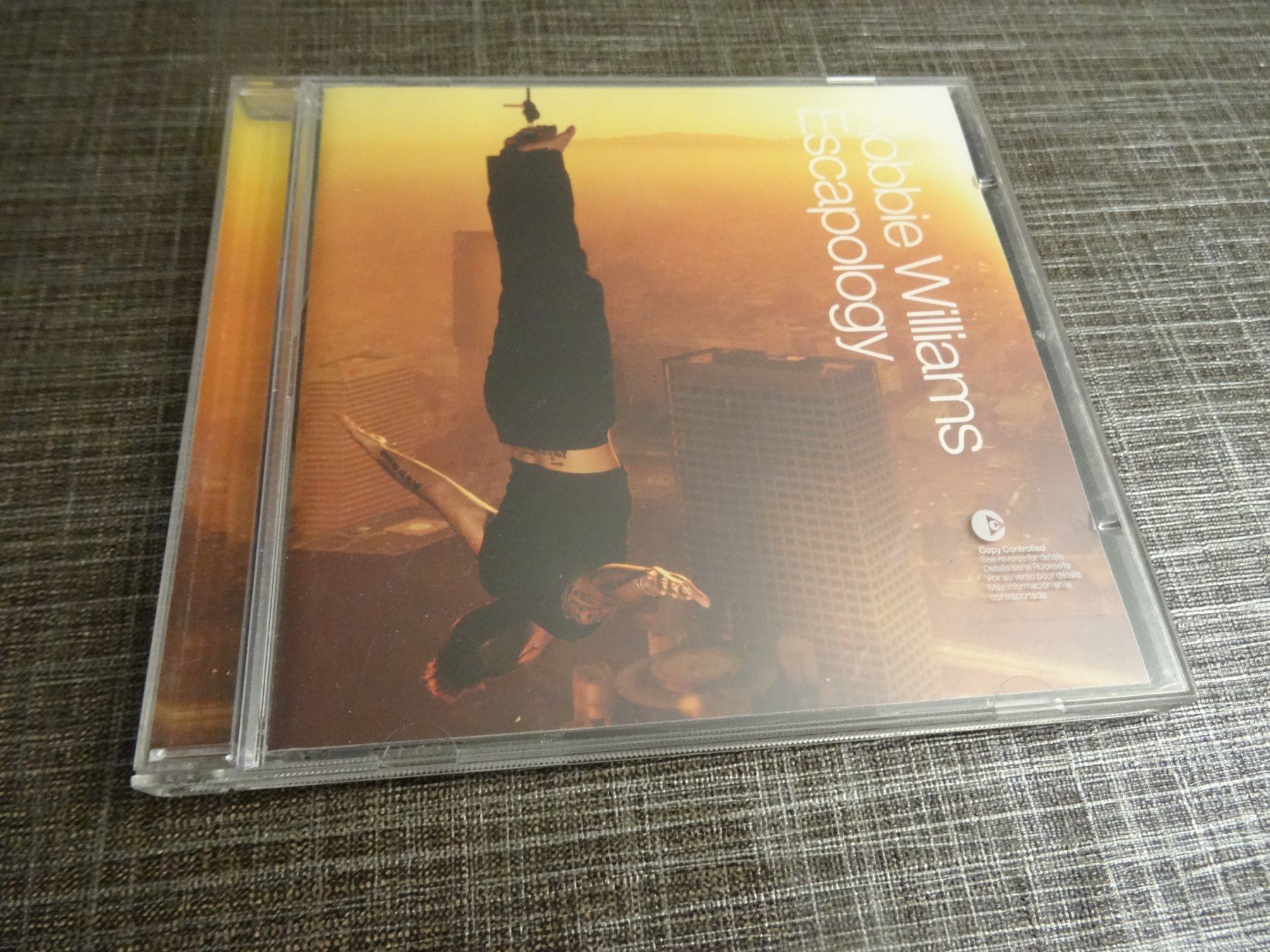 CD: Robbie Williams - Escapology CD – Usato da Olten venduto da Disc-Ausverkauf