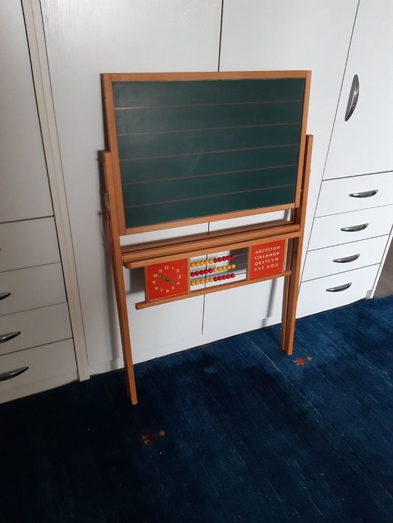 Kinder Wandtafel / Maltafel (Gebraucht) in Münchenbuchsee für CHF 0.1 ...