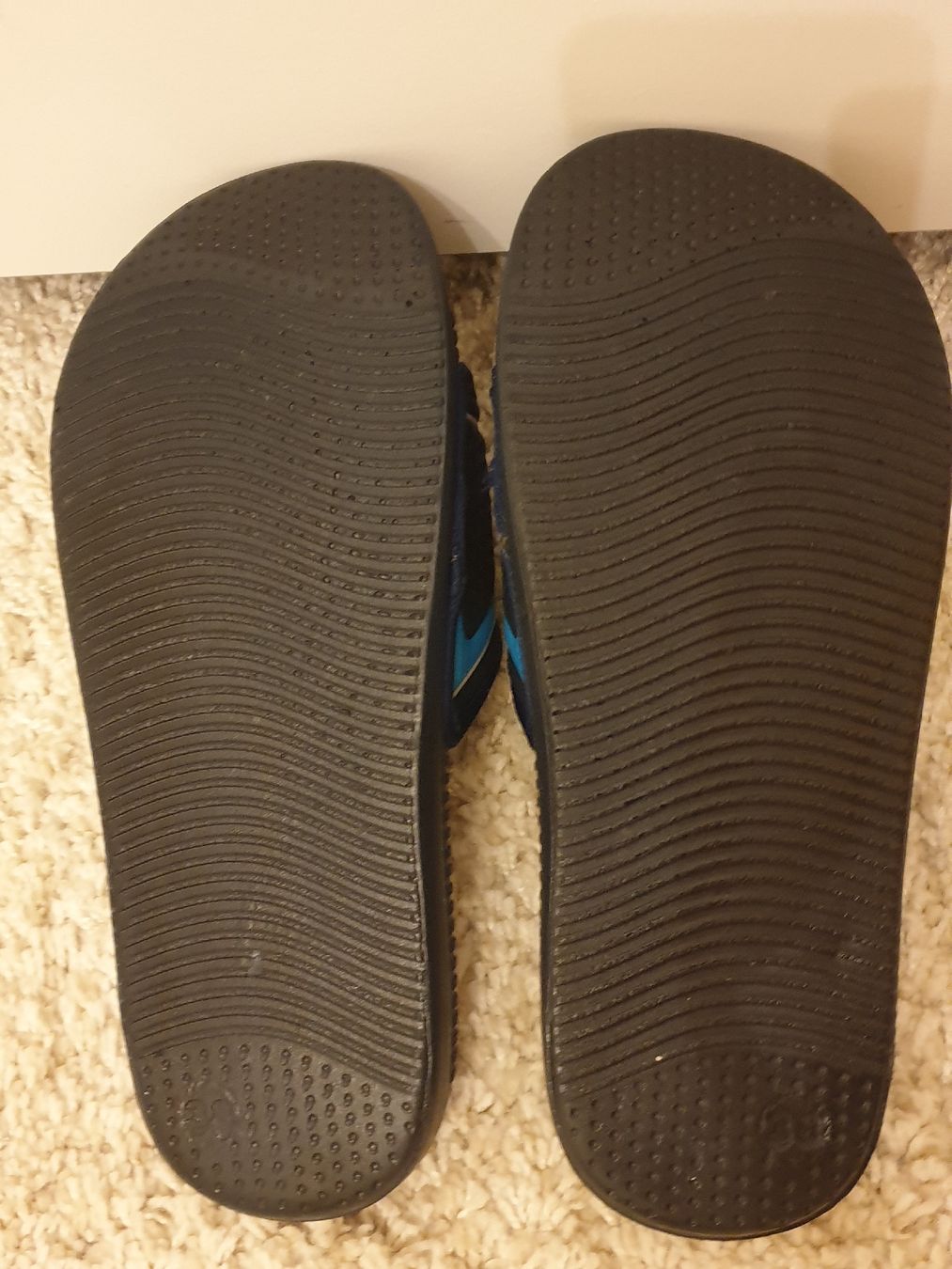 Fila Scarpe da uomo: Fila mules 37, navy – Usato da Neuchâtel venduto da Verenas12 2