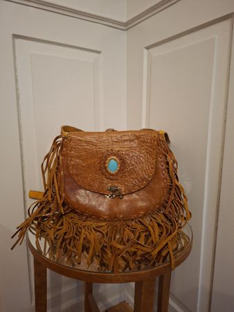 Ledertasche mit Fransen 