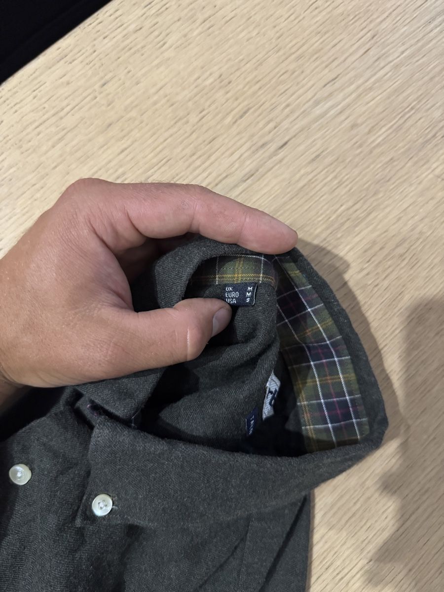 Barbour Camicie: Barbour Hemd dunkelgrau Grösse M Tailored Fit oryginal – Nuovo (secondo la descrizione) da Wetzikon ZH venduto da Jan_wojt 8