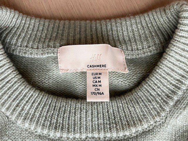 H&M Pulls & Sweat-shirts: Kaschmir Pullover, Gr. M, 1/2 Arm, lindengrün – D'occasion à Brugg AG par Hellviolett 1