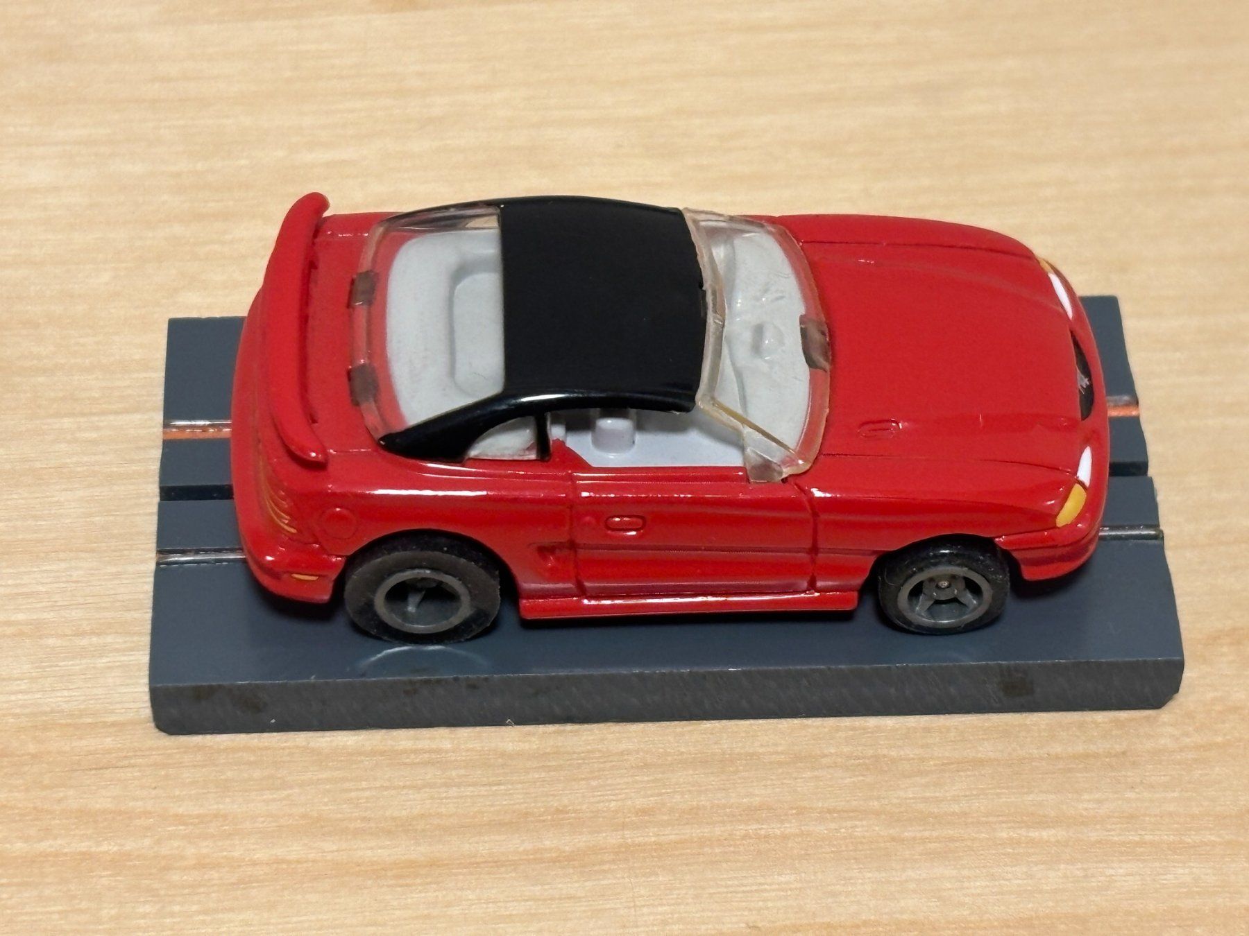 Piste: LifeLike Ford Mustang rot – Nuovo (secondo la descrizione) da Bülach venduto da h0slotch 5