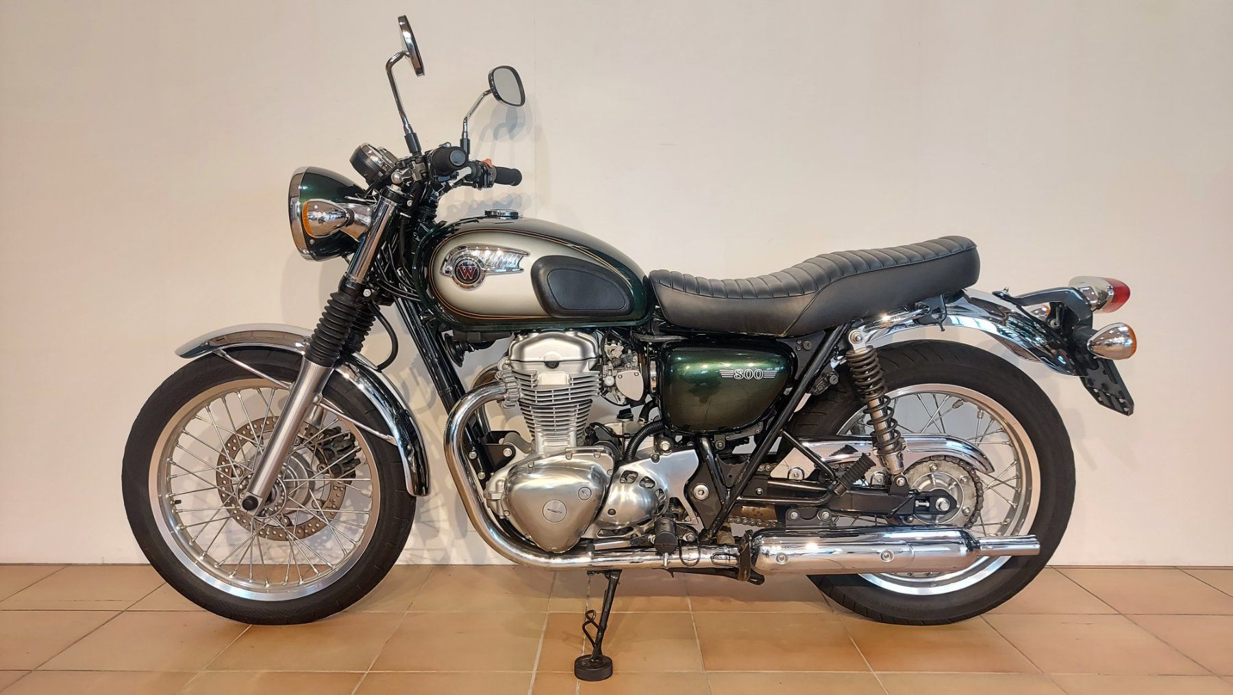 Kawasaki Strada: Kawasaki W 800 – Usato da Tägerschen venduto da Moto-Welt 1