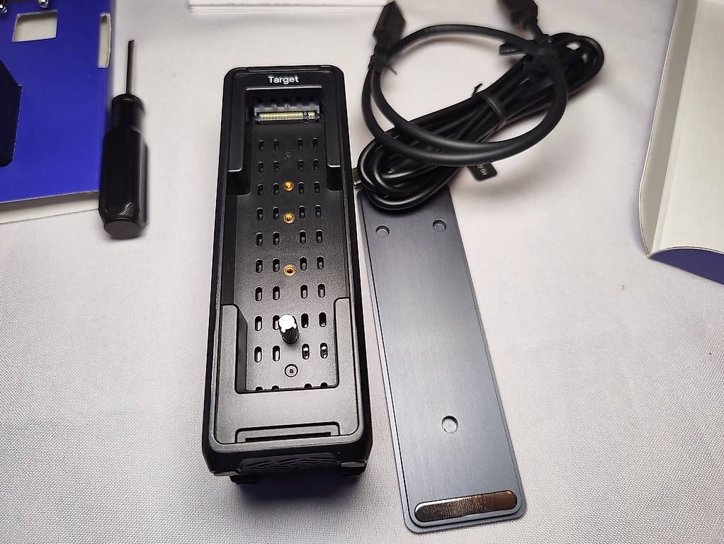 Gehäuse: Dual SSD Gehäuse WAVLINK USB 4.0 40GBit – Neu und originalverpackt aus St.Gallen von becks0815 2