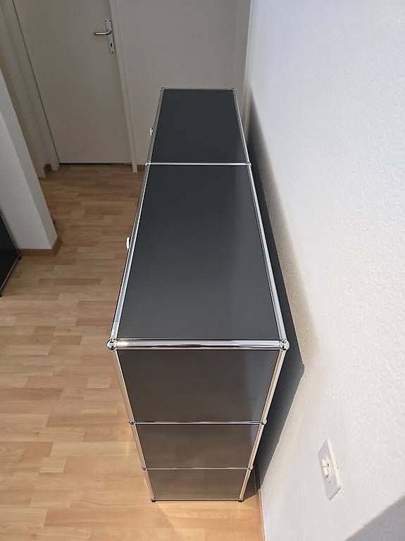 USM Scaffali: USM Haller 2x3 Sideboard/Regal in Anthrazit – Usato da Zwingen venduto da jac_x85f 3