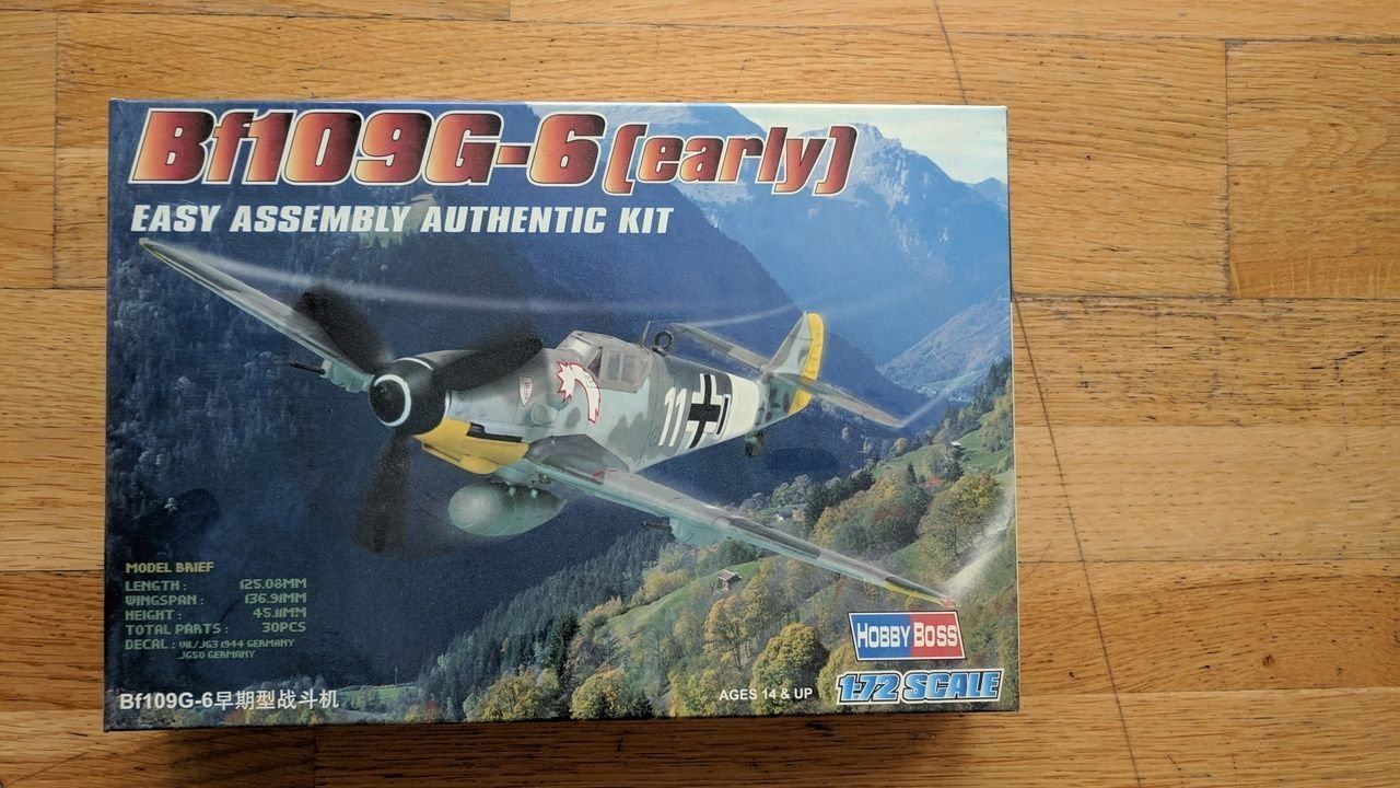 Kit di modellismo & Modellini statici: Hobbyboss Bf 109G6 early – Nuovo e nell'imballaggio originale da Neuenhof venduto da Abakan