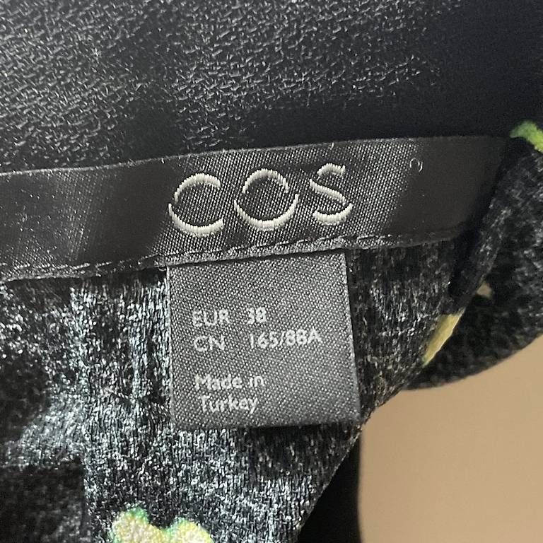 Cos Camicette: COS Kurzarm Sommerbluse (38) – Usato da Boppelsen venduto da WIB77 3