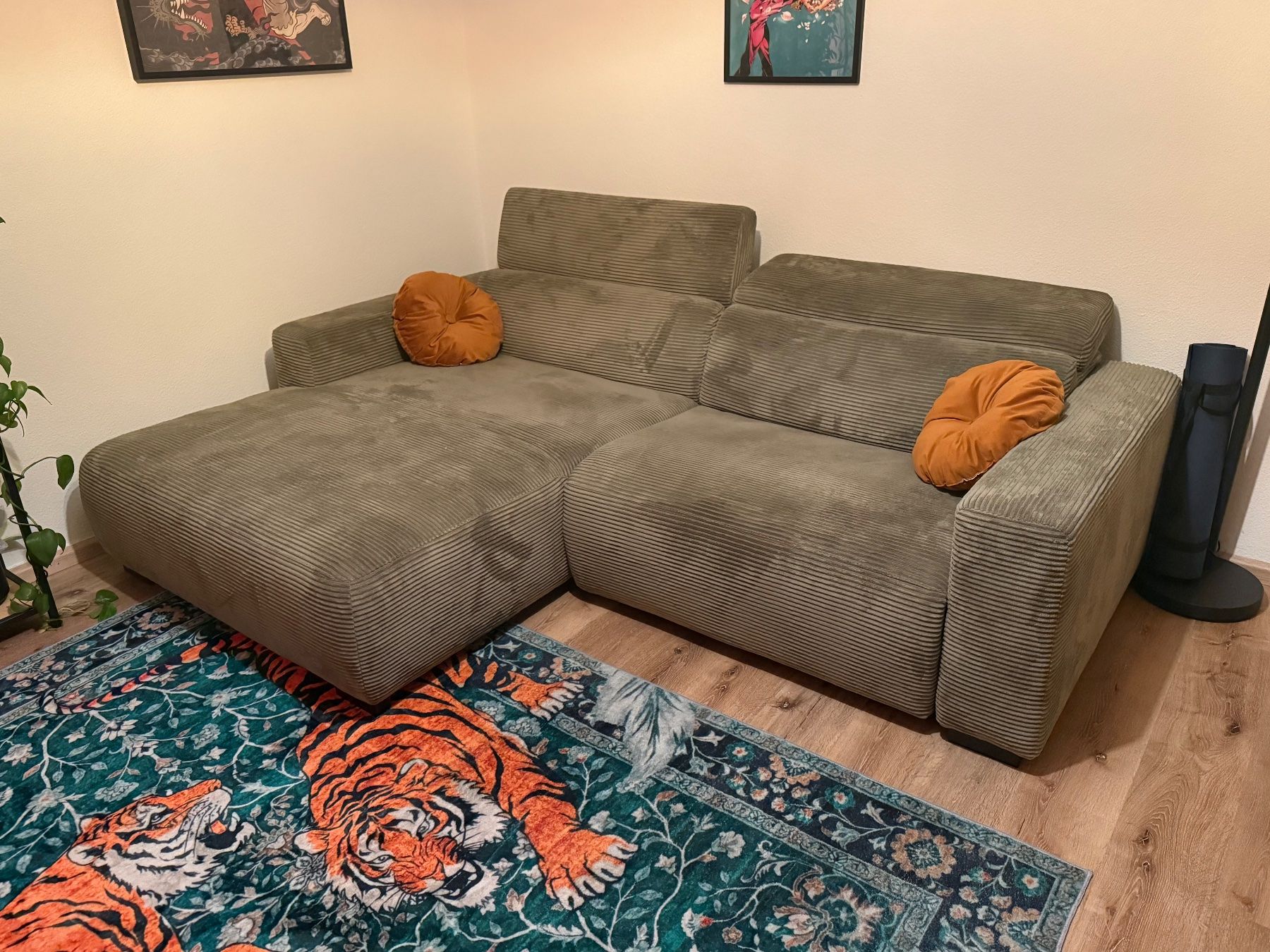 Conforama Sofas: Sofa mit Liegefunktion – Gebraucht aus Basel von mar_7vfj 1