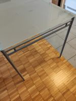 Esstisch Glastisch Metallgestell schlicht modern zu verka...