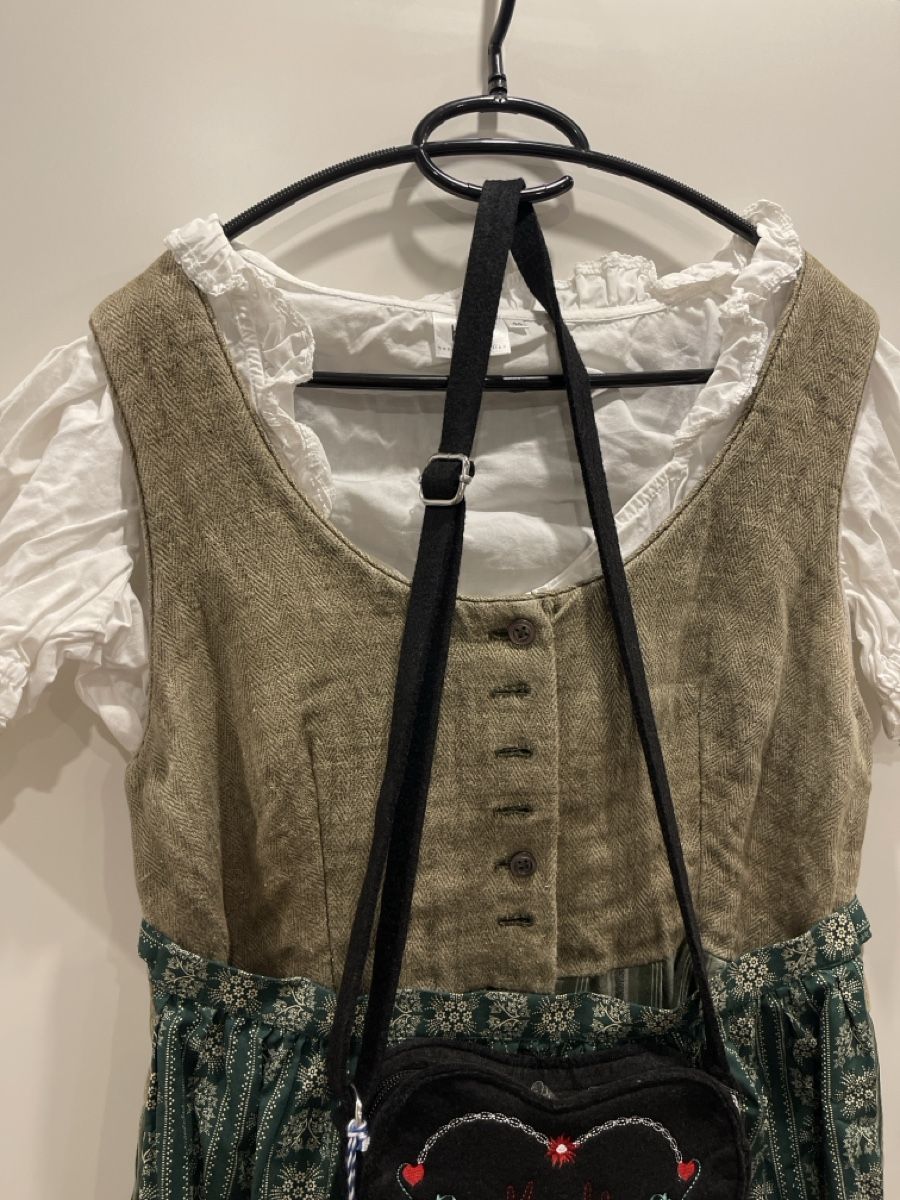Vestiti: Dirndll Grösse 44 grün mit Bluse weiss – Usato da Täuffelen venduto da Nice800 1