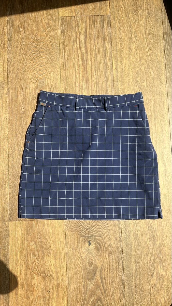 Kjus Jupes: Kjus Golf Rock Gr36/S – D'occasion à Luzern par TIsabel