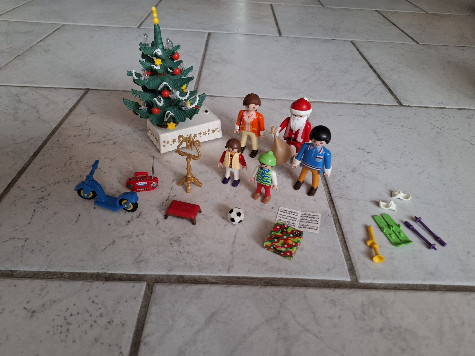 Playmobil Giocattoli: Playmobil Weihnachten 3931 – Usato da Rafz venduto da Isidorro1 1