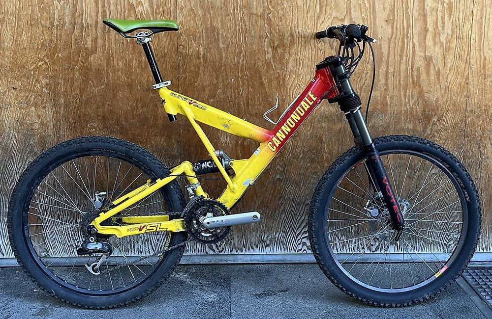 Liebhaberstück: Cannondale Super V800, Coda Magic Mountain (Defekt) in ...