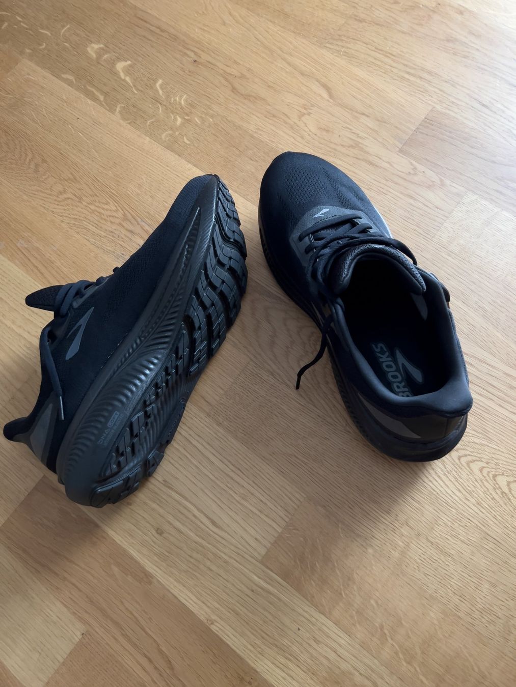 Brooks Scarpe da uomo: Brooks Ghost 18 GTX – Nuovo (secondo la descrizione) da Zürich venduto da mei_ckv9 2
