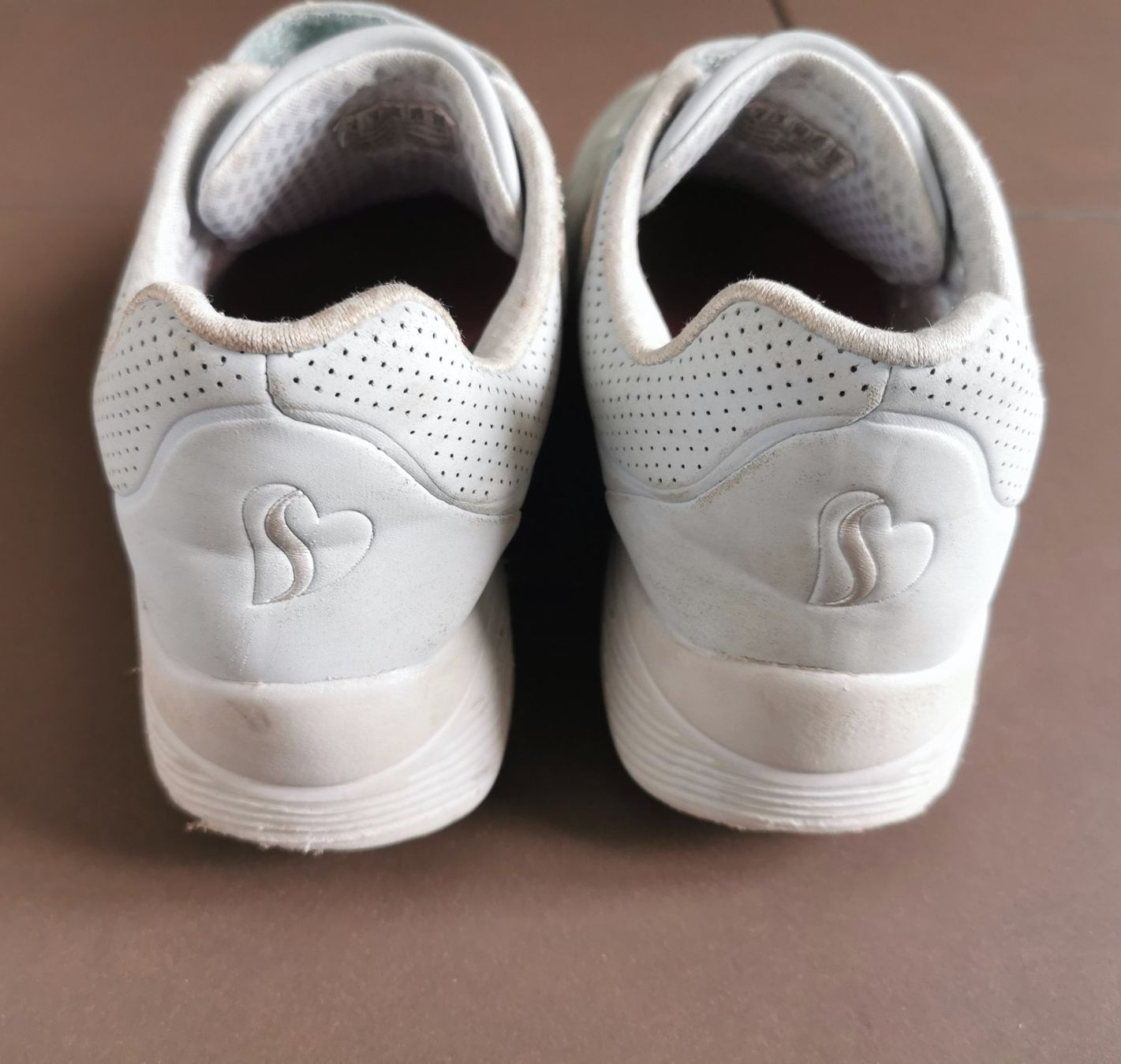 Skechers Schuhe für Mädchen: Skechers Gr. 36 hellblau – Gebraucht aus Jona von Loki40 4