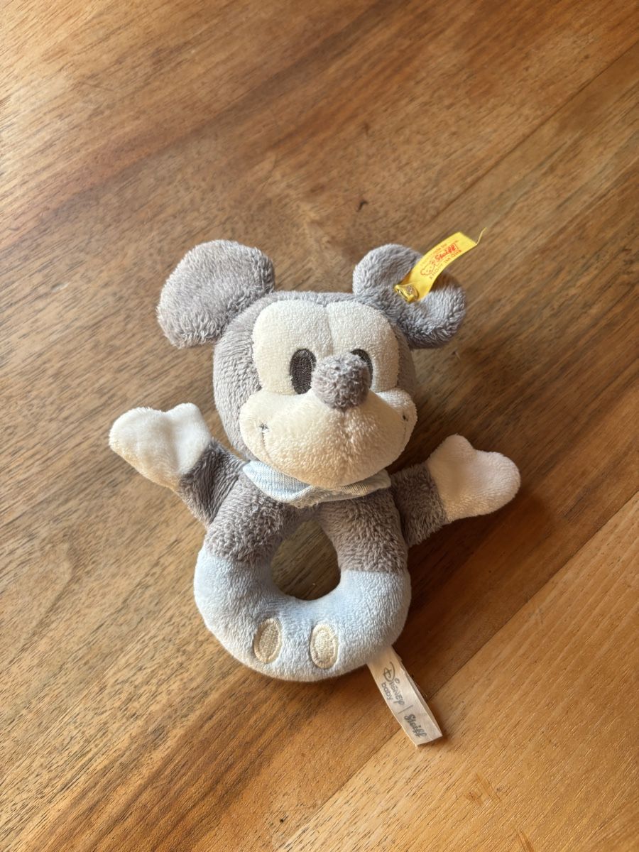 Steiff Giocattoli: Babyrassel Steiff Micky Mouse – Usato da Schlossrued venduto da sumoggu